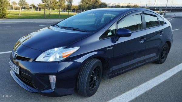 تويوتا بريوس